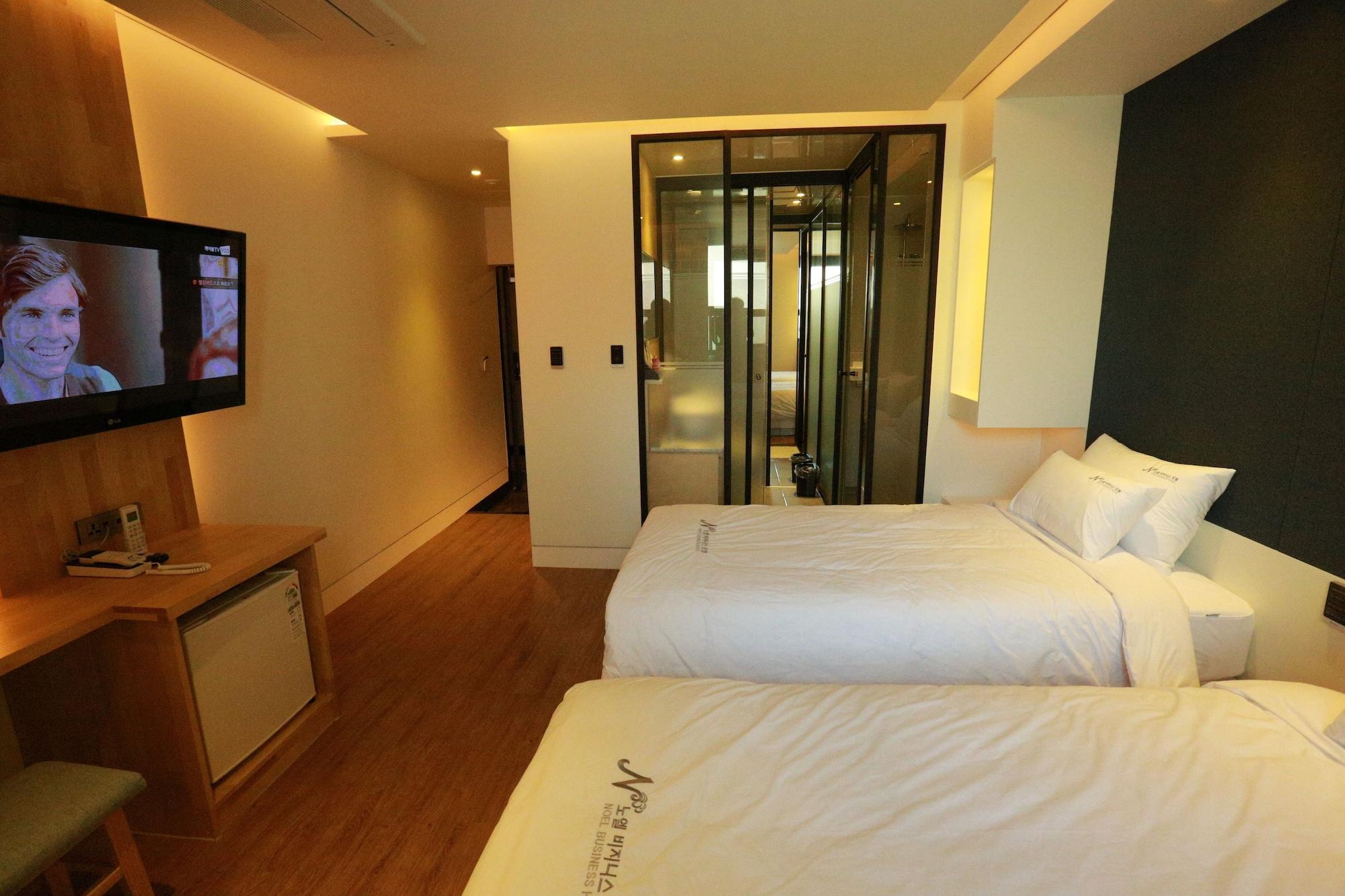 בוסאן Noel Business Hotel מראה חיצוני תמונה