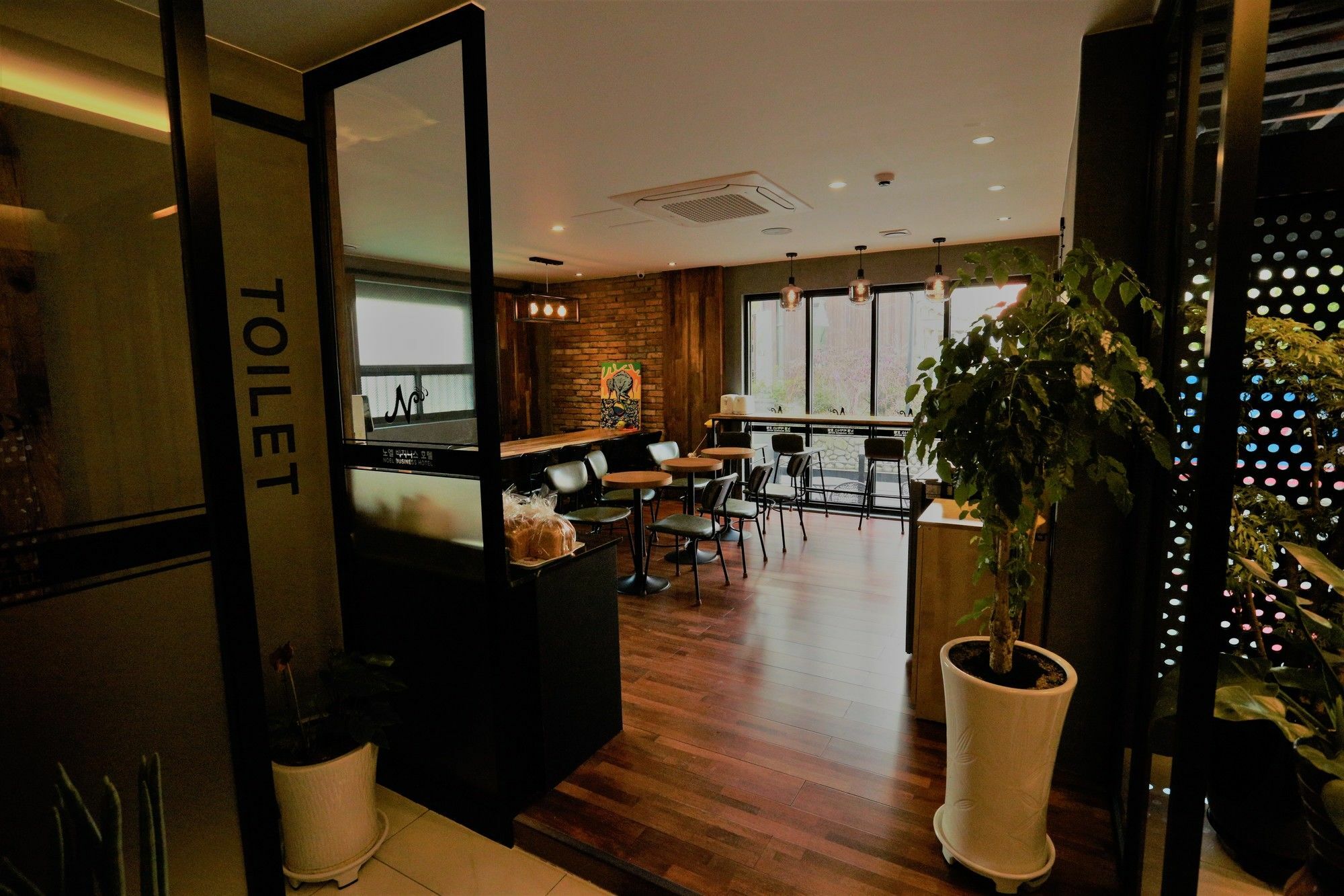 בוסאן Noel Business Hotel מראה חיצוני תמונה